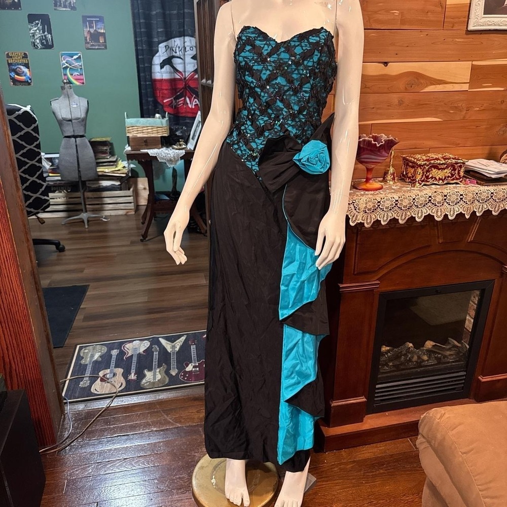 NWT Vintage Dead Stock Flirtations A Division of Alfred Angelo Teal Black